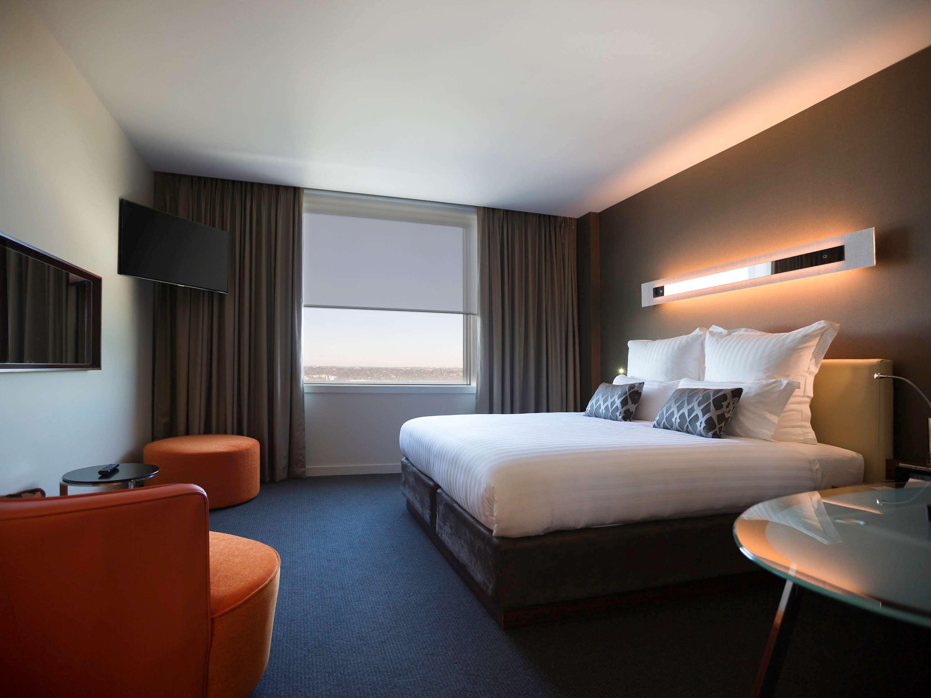 Pullman Sydney Olympic Park Sidney Exterior foto A room at the hotel