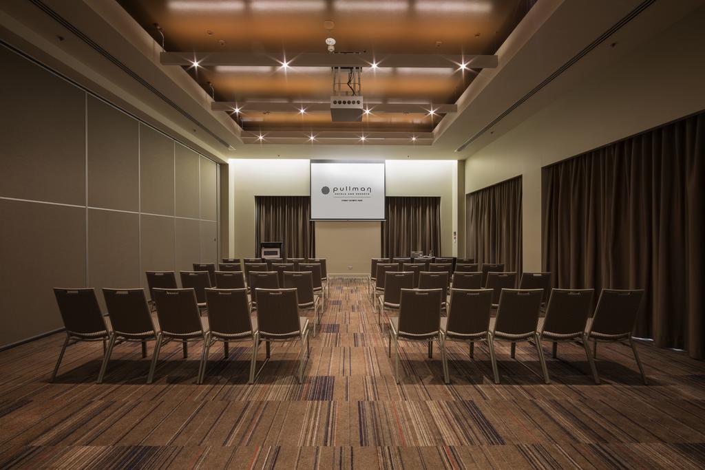 Pullman Sydney Olympic Park Sidney Exterior foto Meeting room