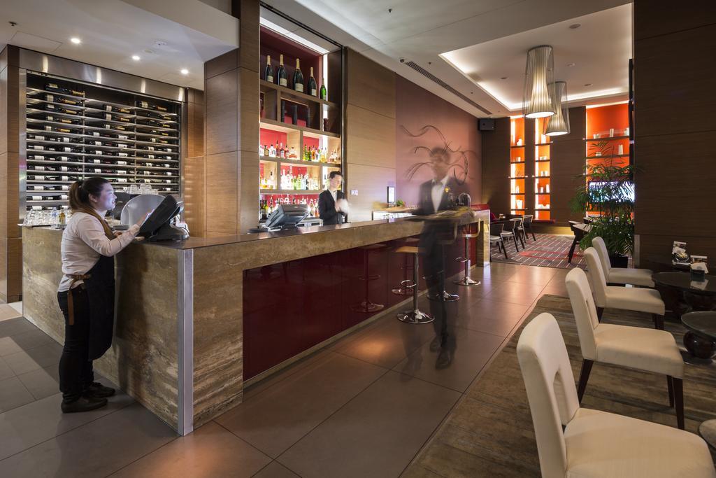 Pullman Sydney Olympic Park Sidney Exterior foto The bar at the lounge